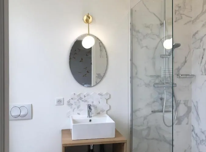 Domaine De Bed & Breakfast Chauvincourt-Provemont