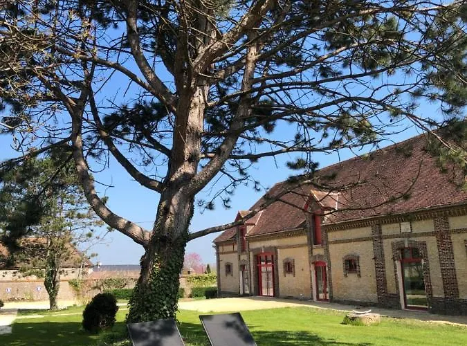 Domaine De 3* Chauvincourt-Provemont